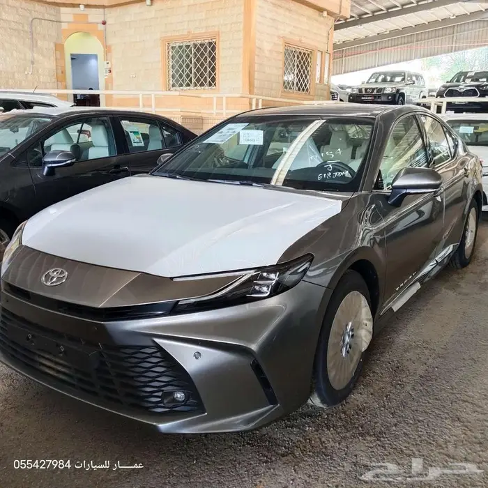 تويوتا كامري LE بنزين 2025 0