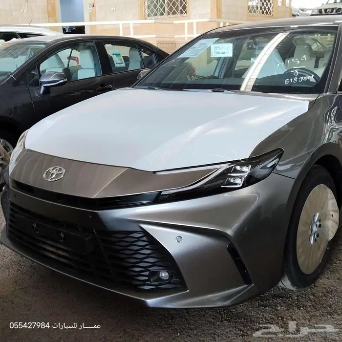 تويوتا كامري LE بنزين 2025 1