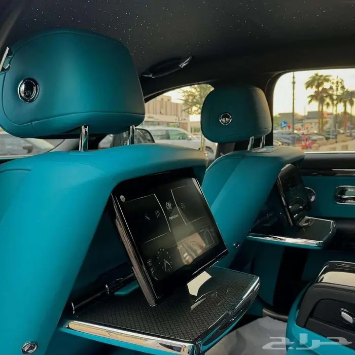 رولزرويس قوست 2022 بلاك بادج 13