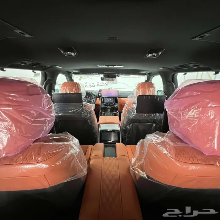 لكزس LX600 VIP بلاك اديشن سعودي دبل بنزين تماتيك 2025 7