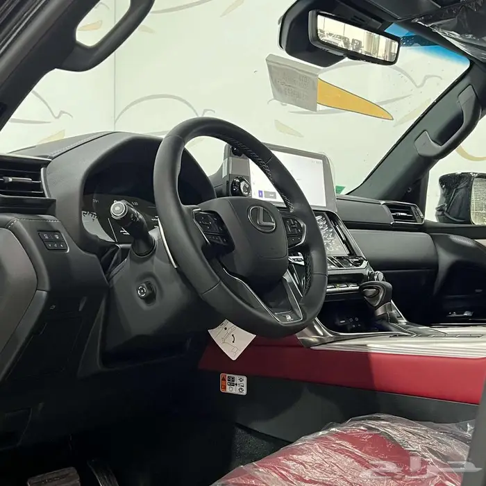 لكزس LX600 اف سبورت خليجي الساير دبل بنزين تماتيك 2025 7