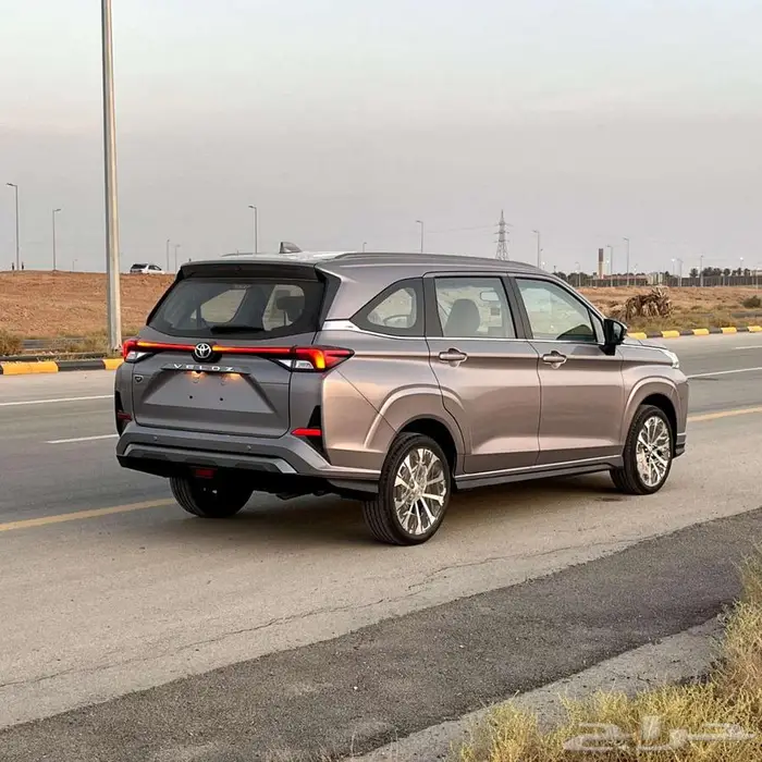 عرض خاص تويتا فيلوز 2025 كاش وتقسيط 5