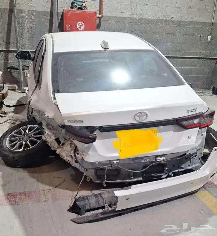 سيارة تويوتا يارس موديل 2023 2