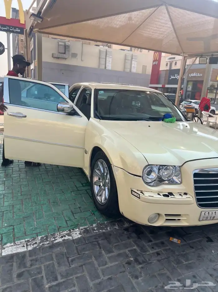 كليزلر للبيع موديل 2006 استماره مجدده رقم اللوحه شبه مميز 6