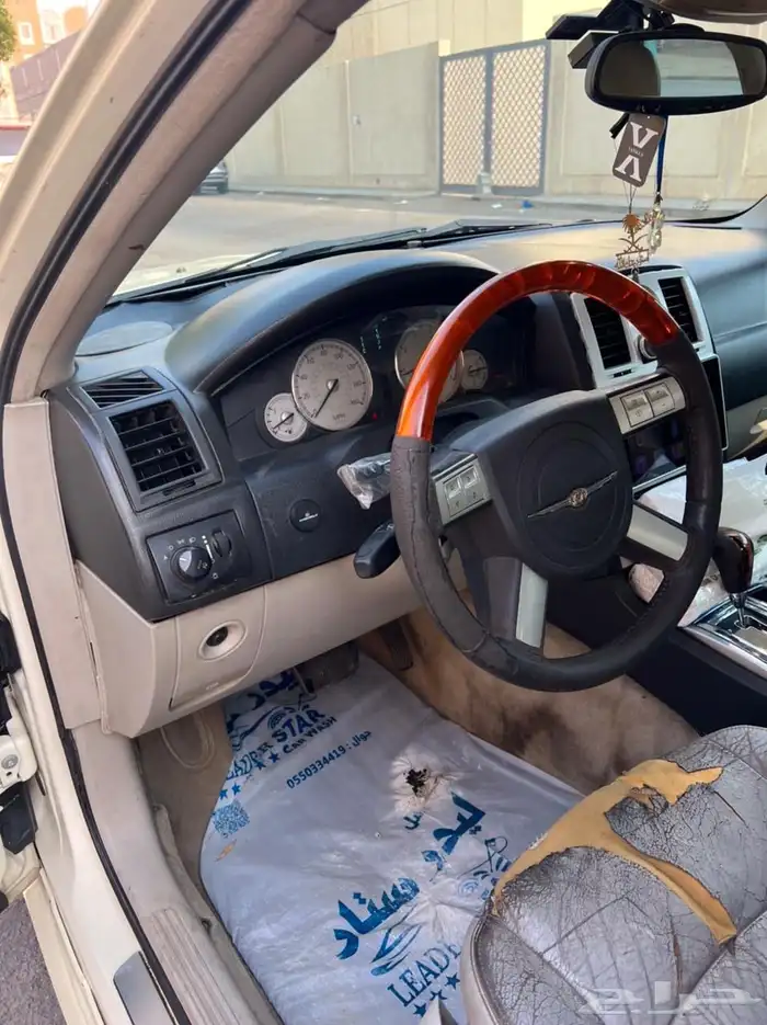 كليزلر للبيع موديل 2006 استماره مجدده رقم اللوحه شبه مميز 26