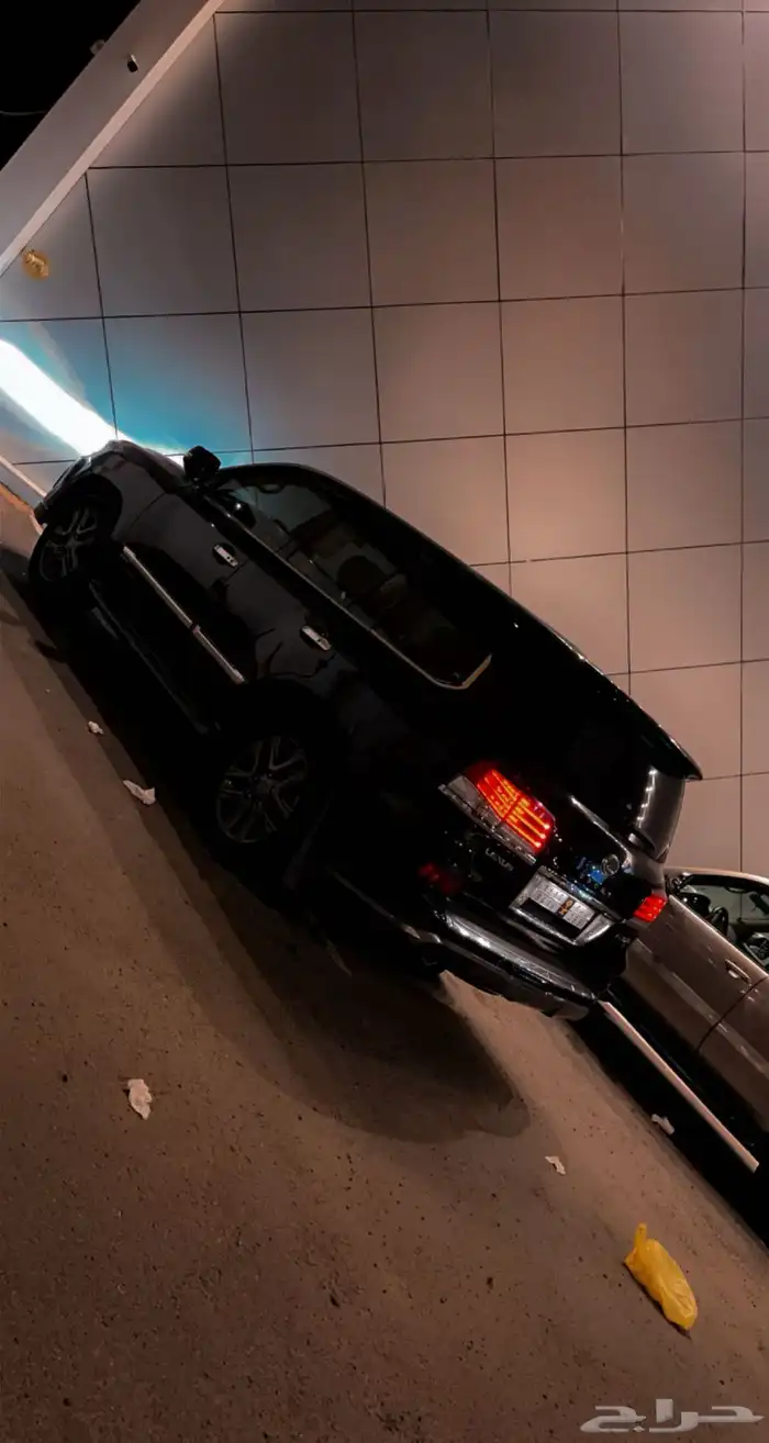 للبيع جيب لكزس مرهم بسعر طيب 5