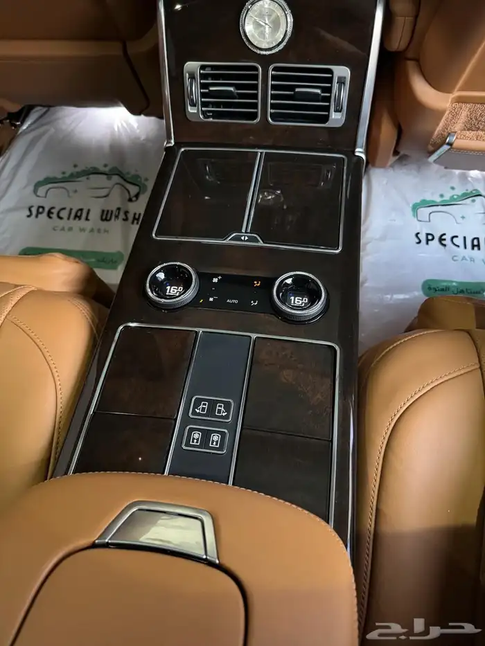 Range Rover Vogue 2020 Black Autobiography SV Long 25