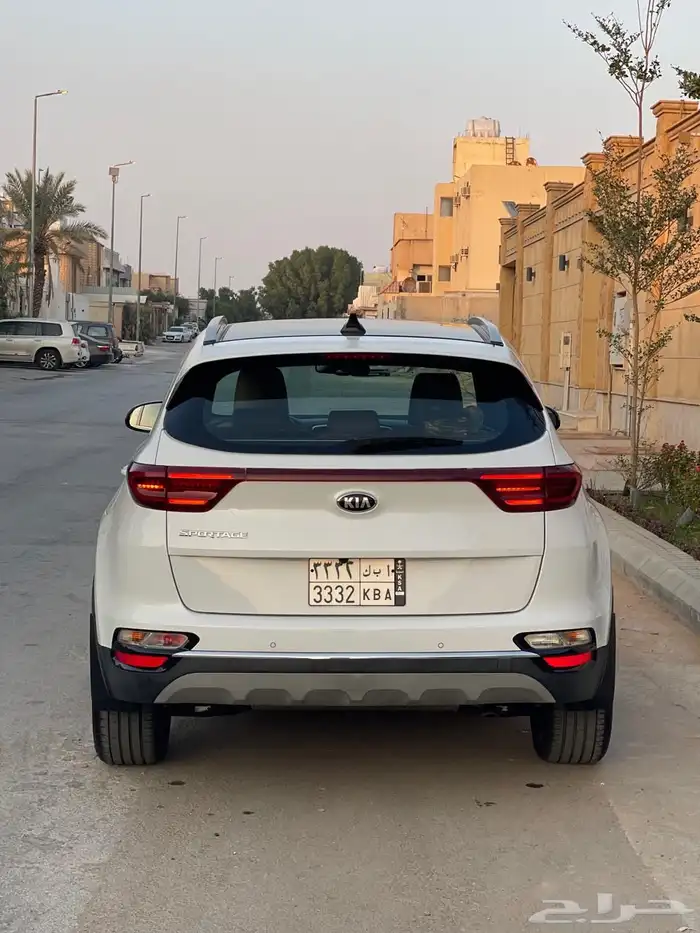 سبورتاج 2022فل كامل بنزين شبه جديد 4