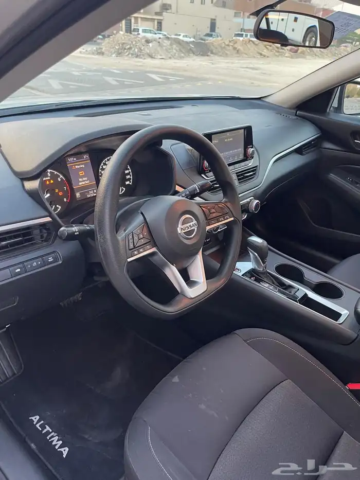 التيما 2022مخزنه وشبه جديده 15