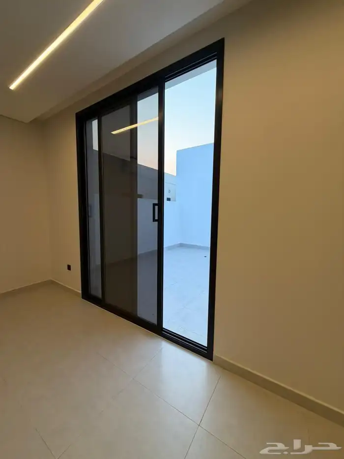 شقة روف مدينة الخبر حي البحر اطلاله دائمة على البحر 21