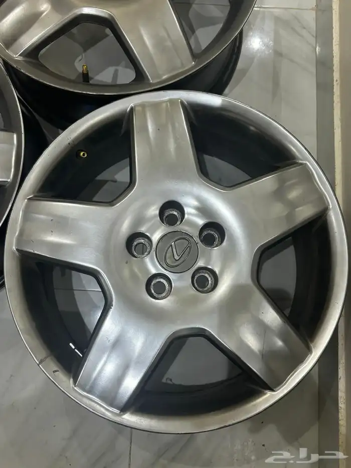 اعرض لكم شمعتين سكويا وثلاث جنوط لكزس LS430 2006 4