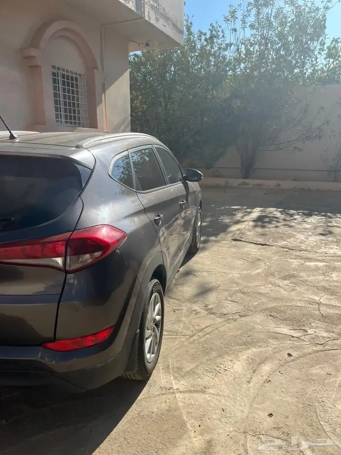 توسان 2018 نص فل 10