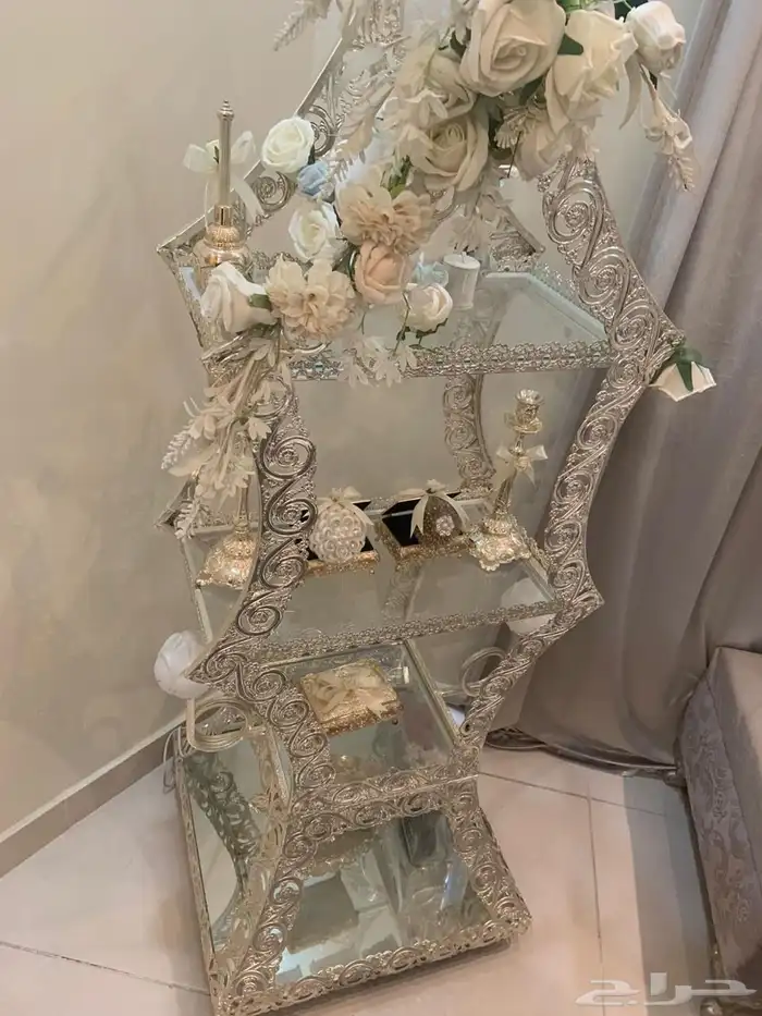 عربية ملكة 1