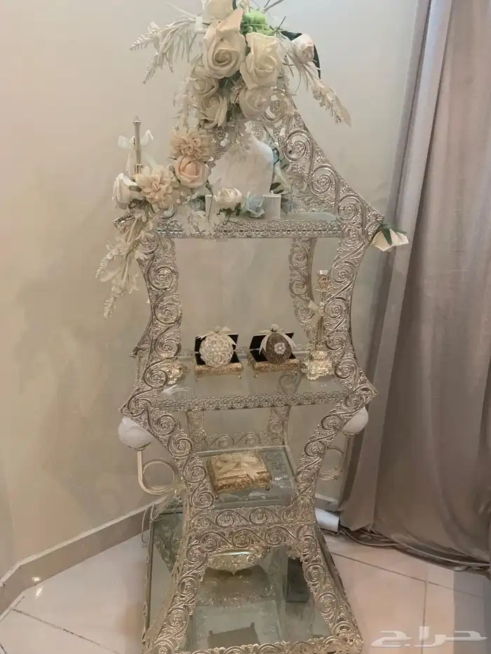 عربية ملكة 0