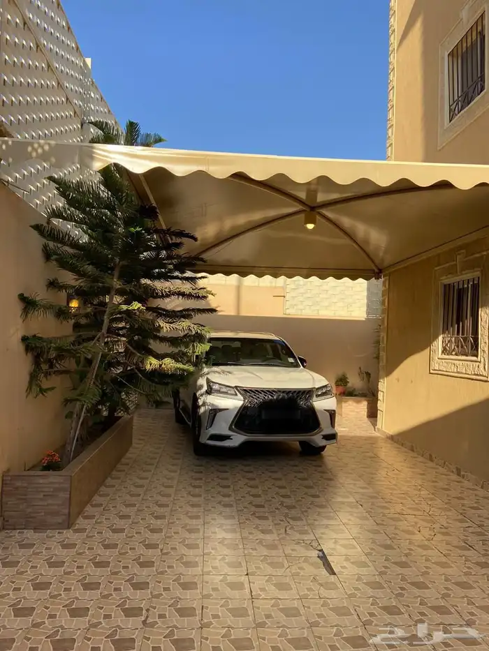 فلة في حي الضيافه 491 م 1