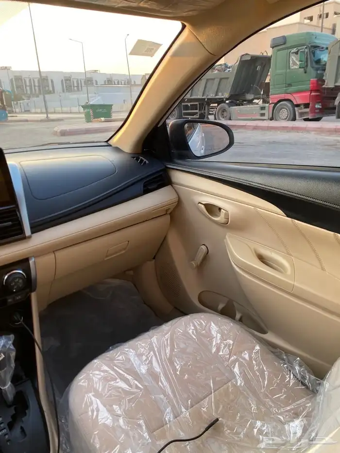 للبيع يارس 2015 نظيفه 25