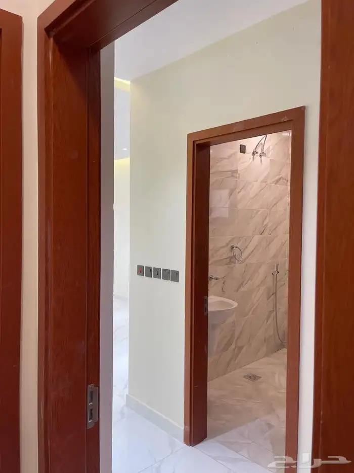 للإيجار فلة بالدمام حي الفرسان 10