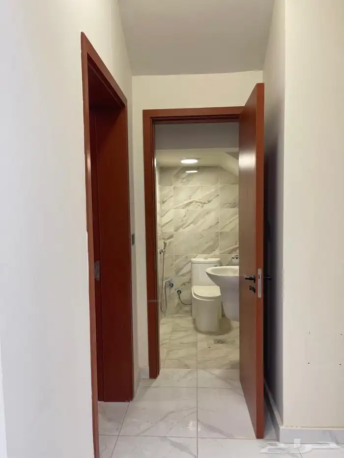 للإيجار فلة بالدمام حي الفرسان 7