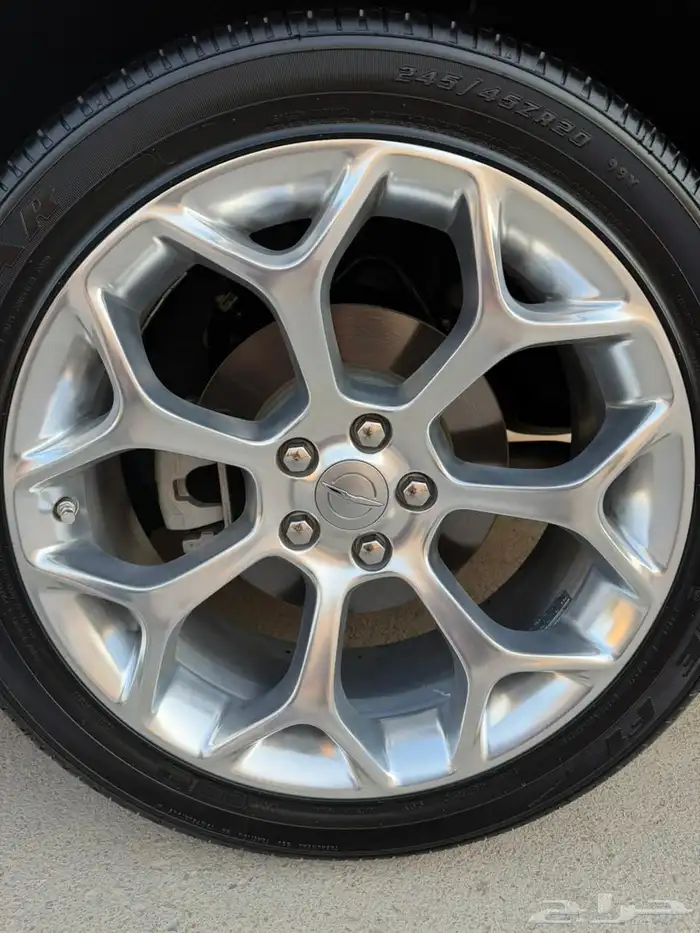 كرايسلر 300 لاكجري (منوه المستخدم ) ما شاءالله 19