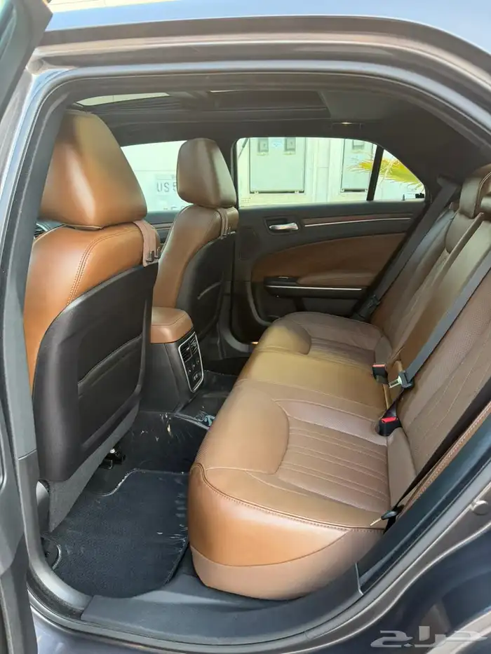 كرايسلر 300 لاكجري (منوه المستخدم ) ما شاءالله 9