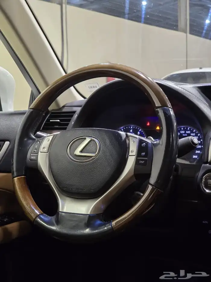 لكزس GS350 موديل 2015 بحالة الوكالة 12