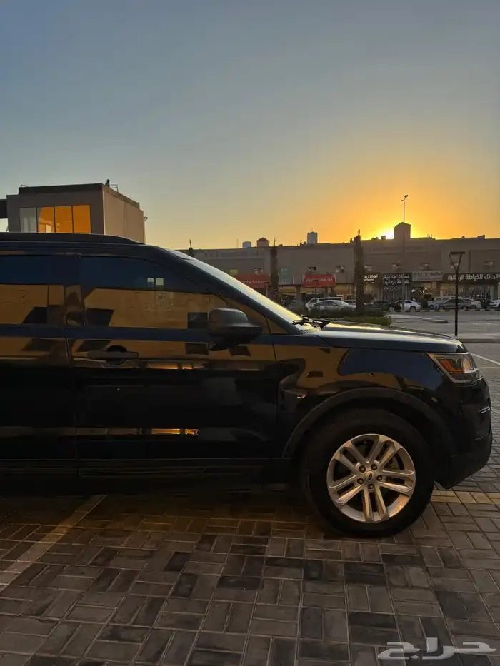 اكسبلور 2017 استاندر دبل 1