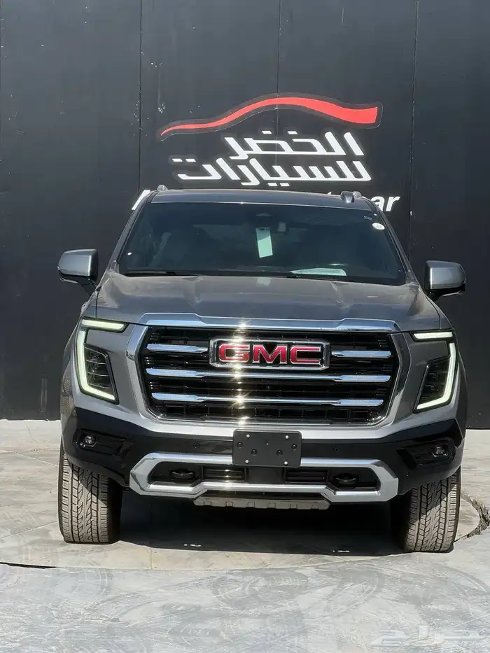 جي ام سي يوكن 2025 الفيشن لدى شركة عبدالمجيد الخضر للسيارات 1