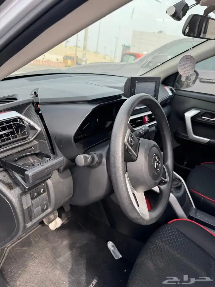 للبيع سيارة تويوتا رايز (2024) - مصدوم 3