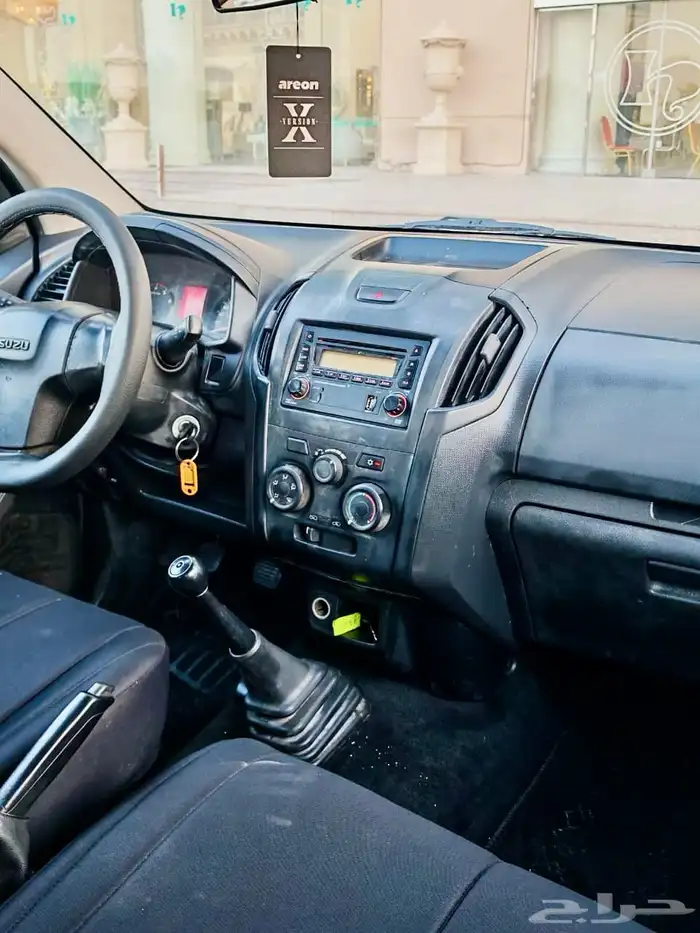 بكب ايسوزو و ميتسوبيشي غمارة وغمارتين ديزل 33