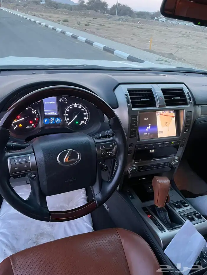 جيب لكزز GX460 موديل 2014 3