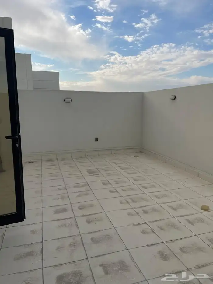 للإيجار فلة بالدمام حي الفرسان 18