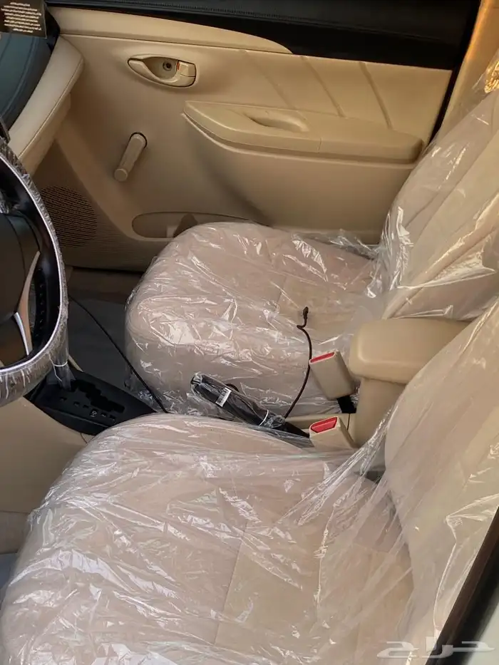 للبيع يارس 2015 نظيفه 32