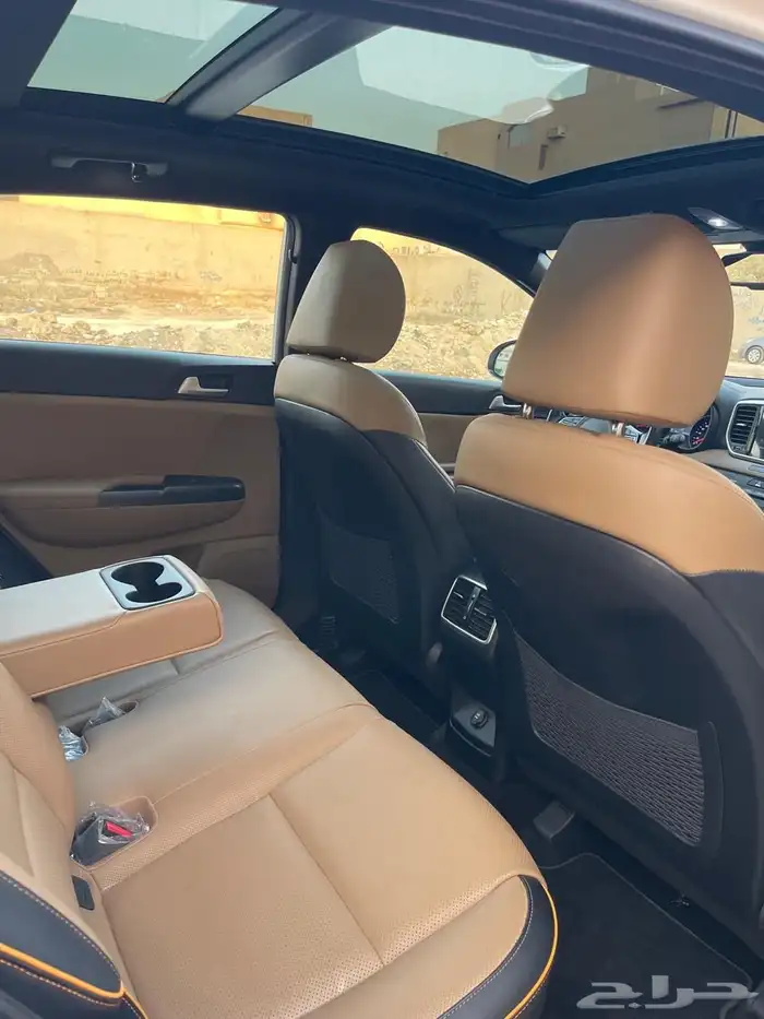 سبورتاج 2022فل كامل بنزين شبه جديد 13