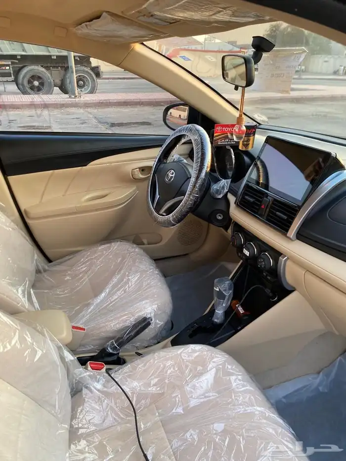 للبيع يارس 2015 نظيفه 12