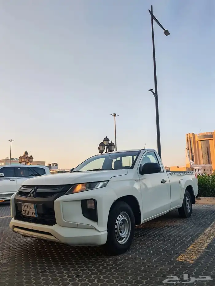 بكب ايسوزو و ميتسوبيشي غمارة وغمارتين ديزل 61