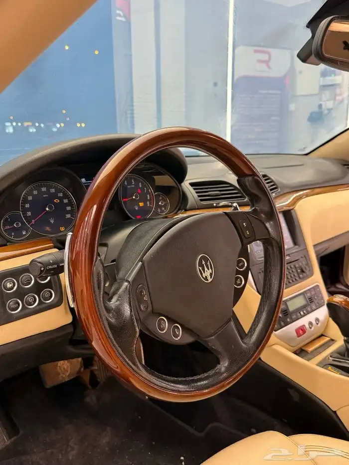 مازيراتي جران توريزمو 2008 ممشى قليل 12