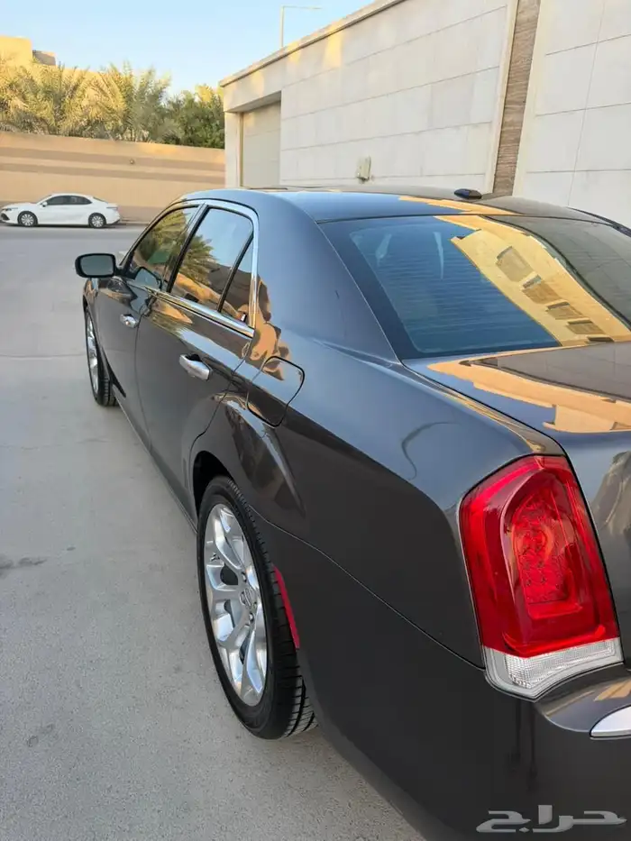 كرايسلر 300 لاكجري (منوه المستخدم ) ما شاءالله 2