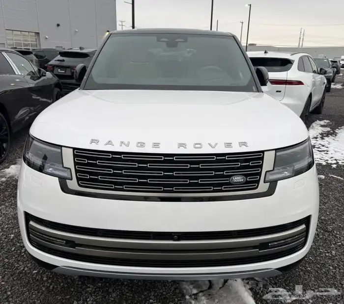 للبيع رانج روفر فوج 7 ركاب موديل 2025 فل الفل وارد كندا 1