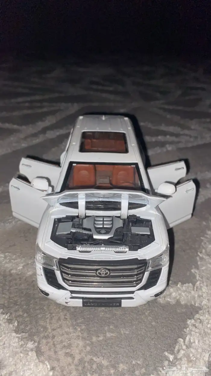 مجسم سياره واقعي جكسار 7