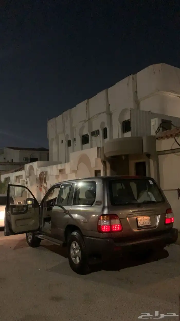 لاندكروزر 2006 وارد قطر اساس 3
