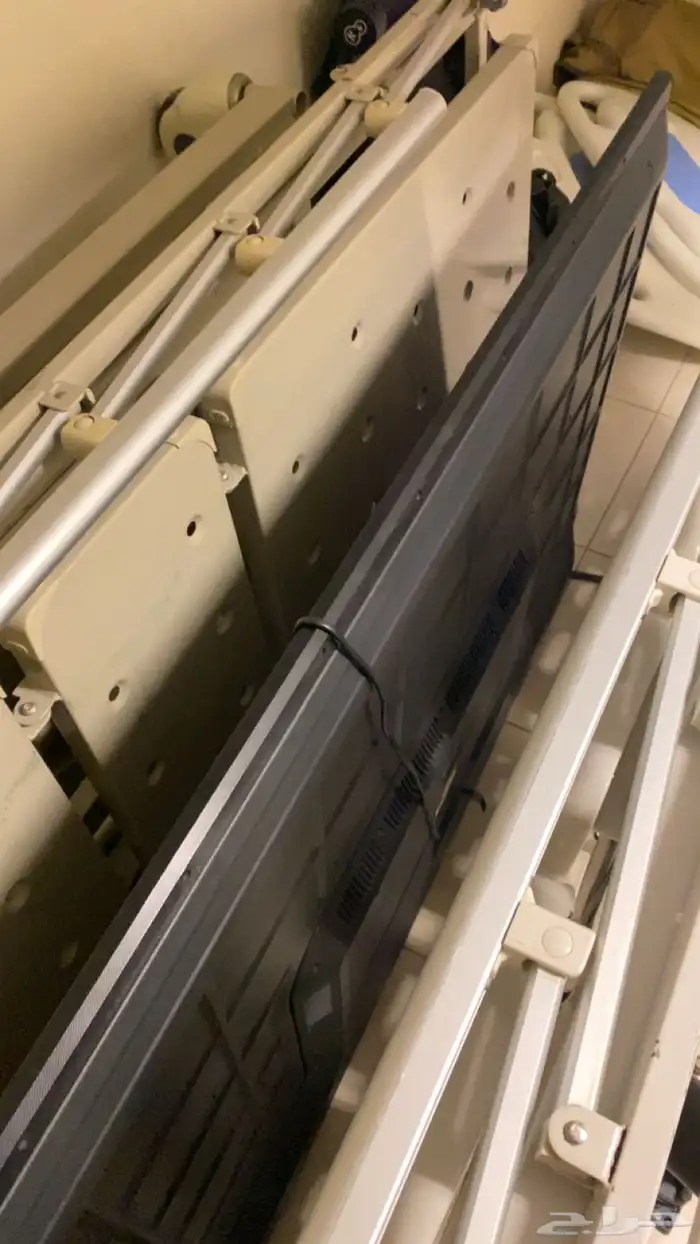 شاشتين ايوروستار 0