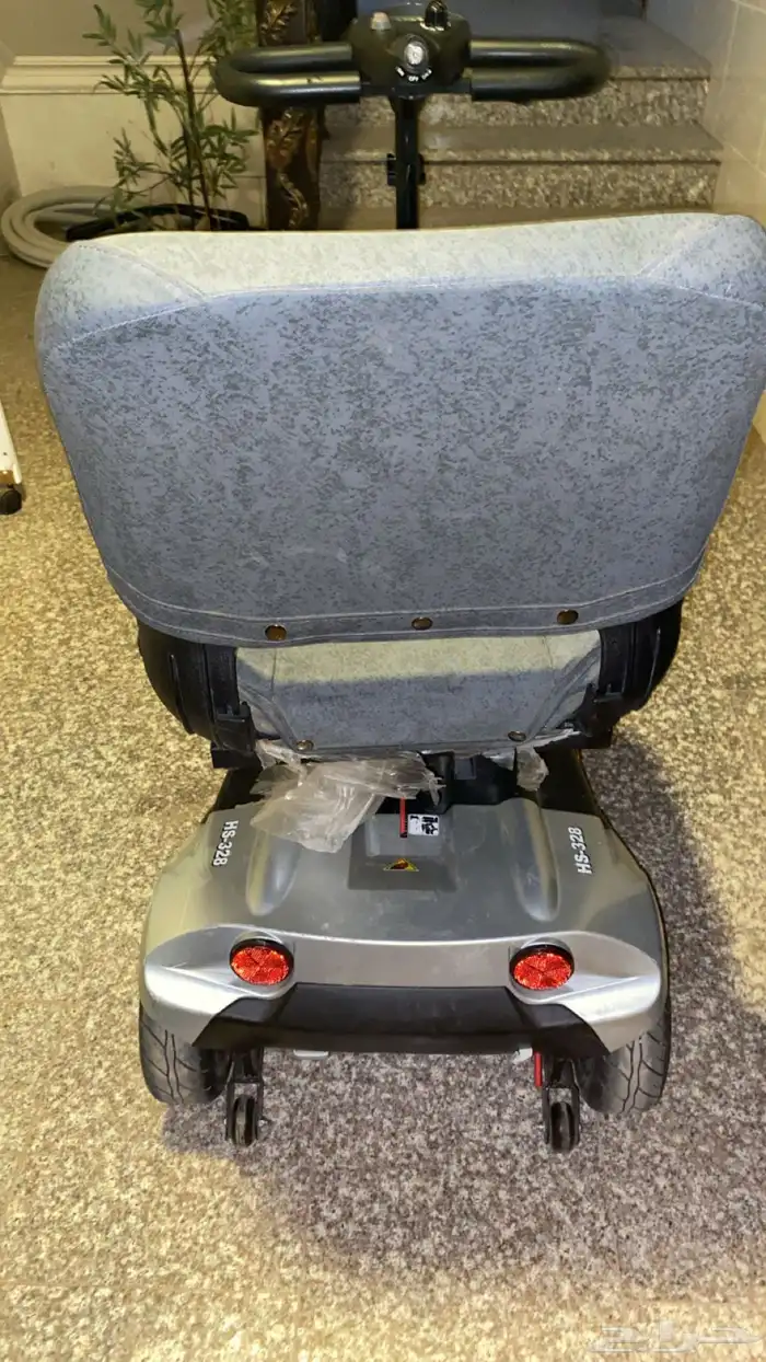 سكوتر مريح لمن هم ذوي الاحتياجات الخاصه 4