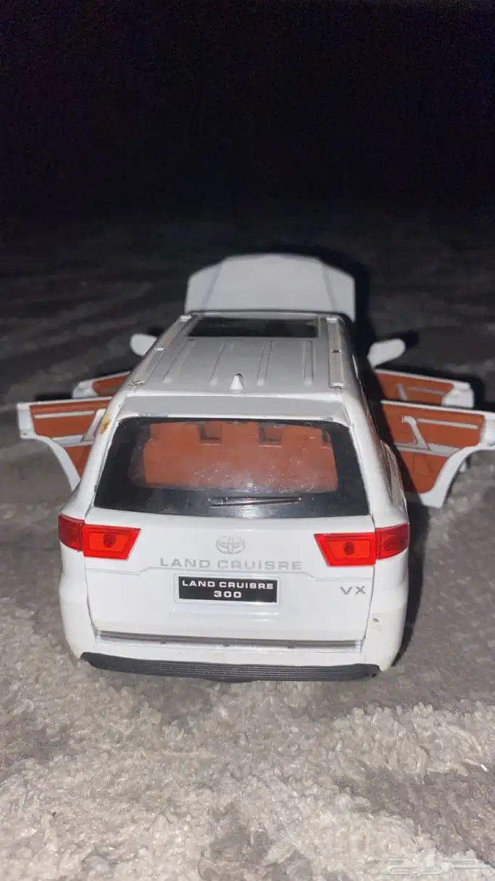 مجسم سياره واقعي جكسار 3