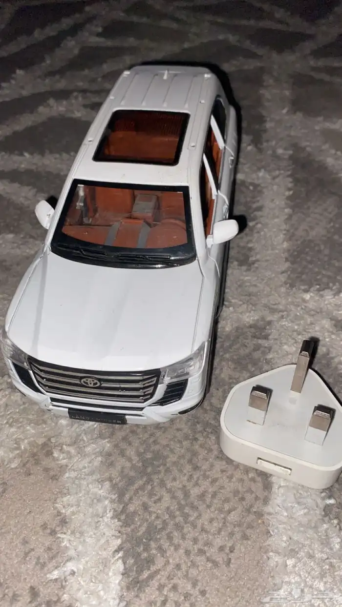 مجسم سياره واقعي جكسار 0