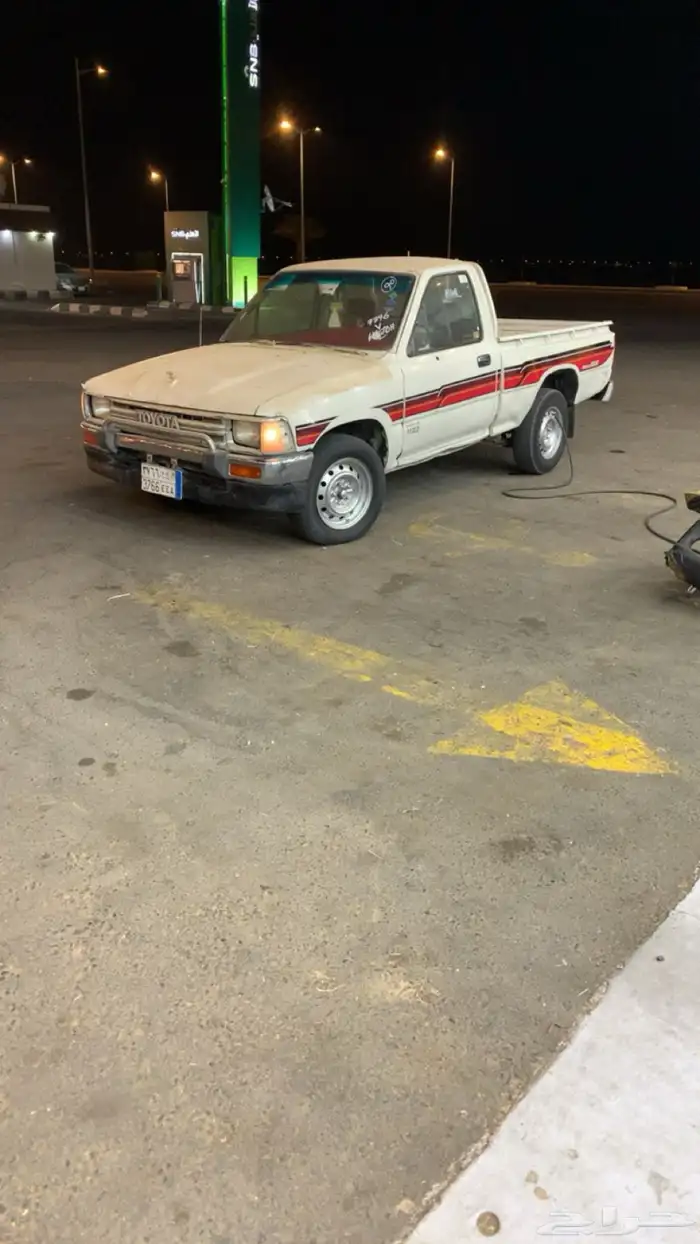 هايلكس للبيع اقبل بدل مواتر ولا يتواصل الا صامل 0