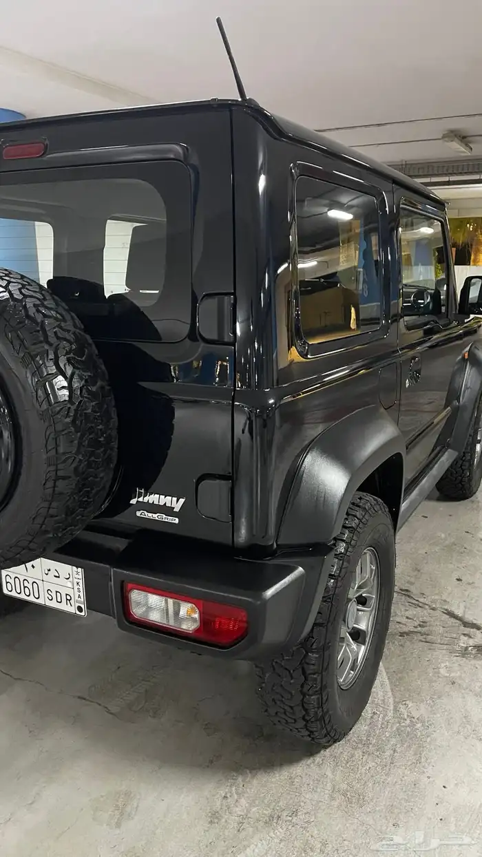 سوزوكي جمني 2023   فل أوبشن أوتوماتيك  ثلاث أبواب دبل 7