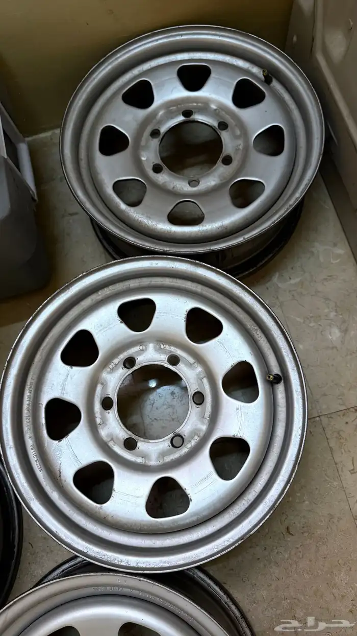 للبيع 5 جنوط باترول سلق اصليات 3