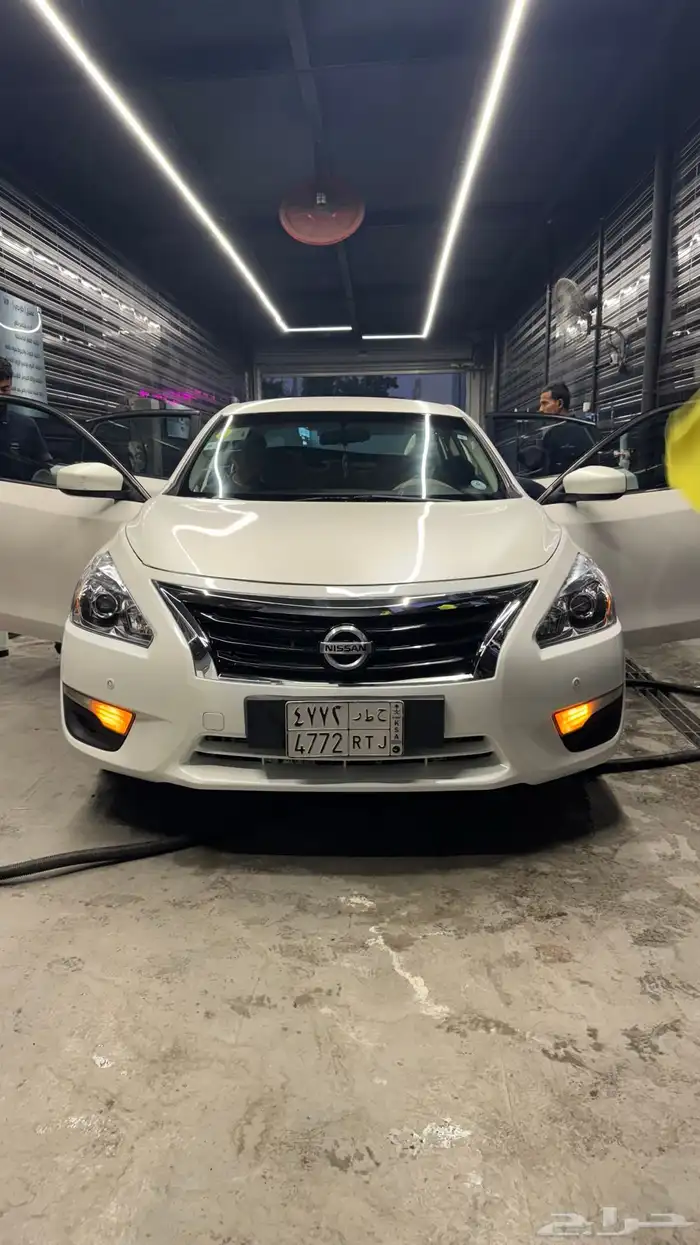 نيسان التيما 2014 سته سلندر 3.5 نص فل 6