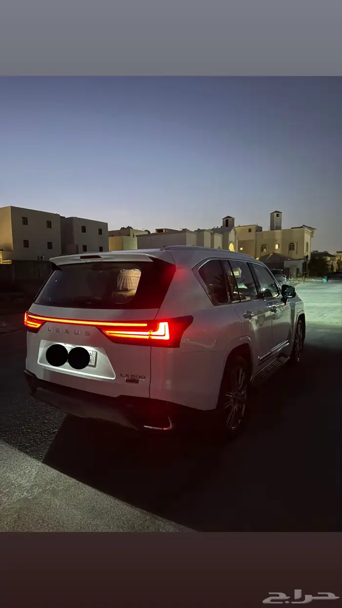 لكزس LX600  VIP 2023ممشى 52 الف مالك اول وكاله 3