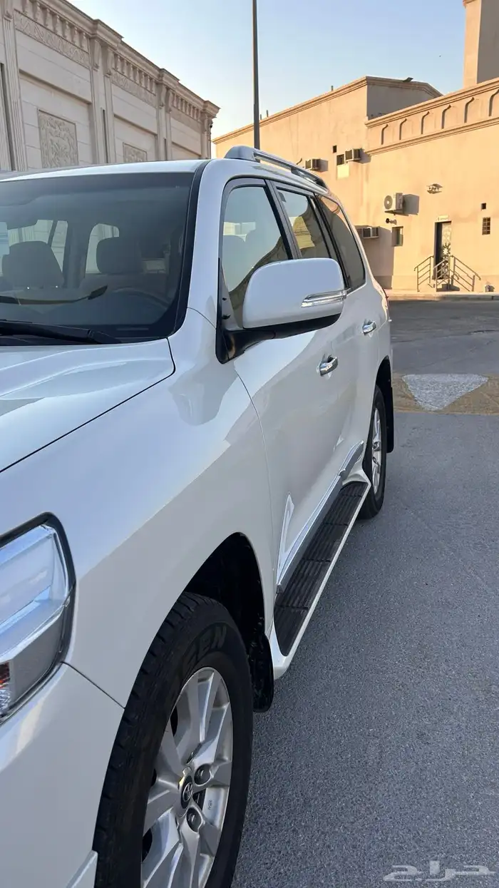 لاندكروزر GX.R 3 موديل 2018 شرط 12
